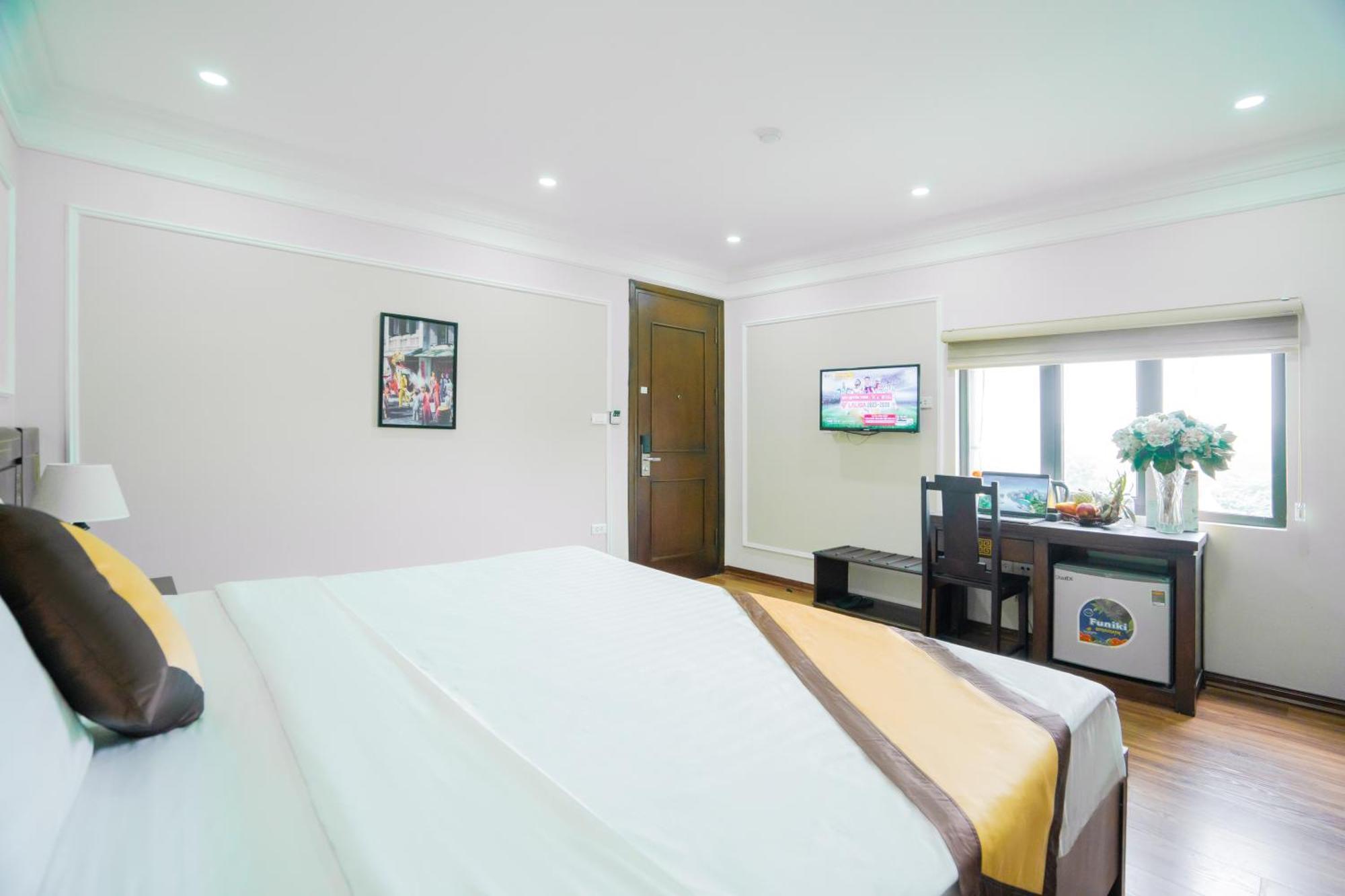Ha Noi Lake View Hotel & Travel Hanói Exterior foto