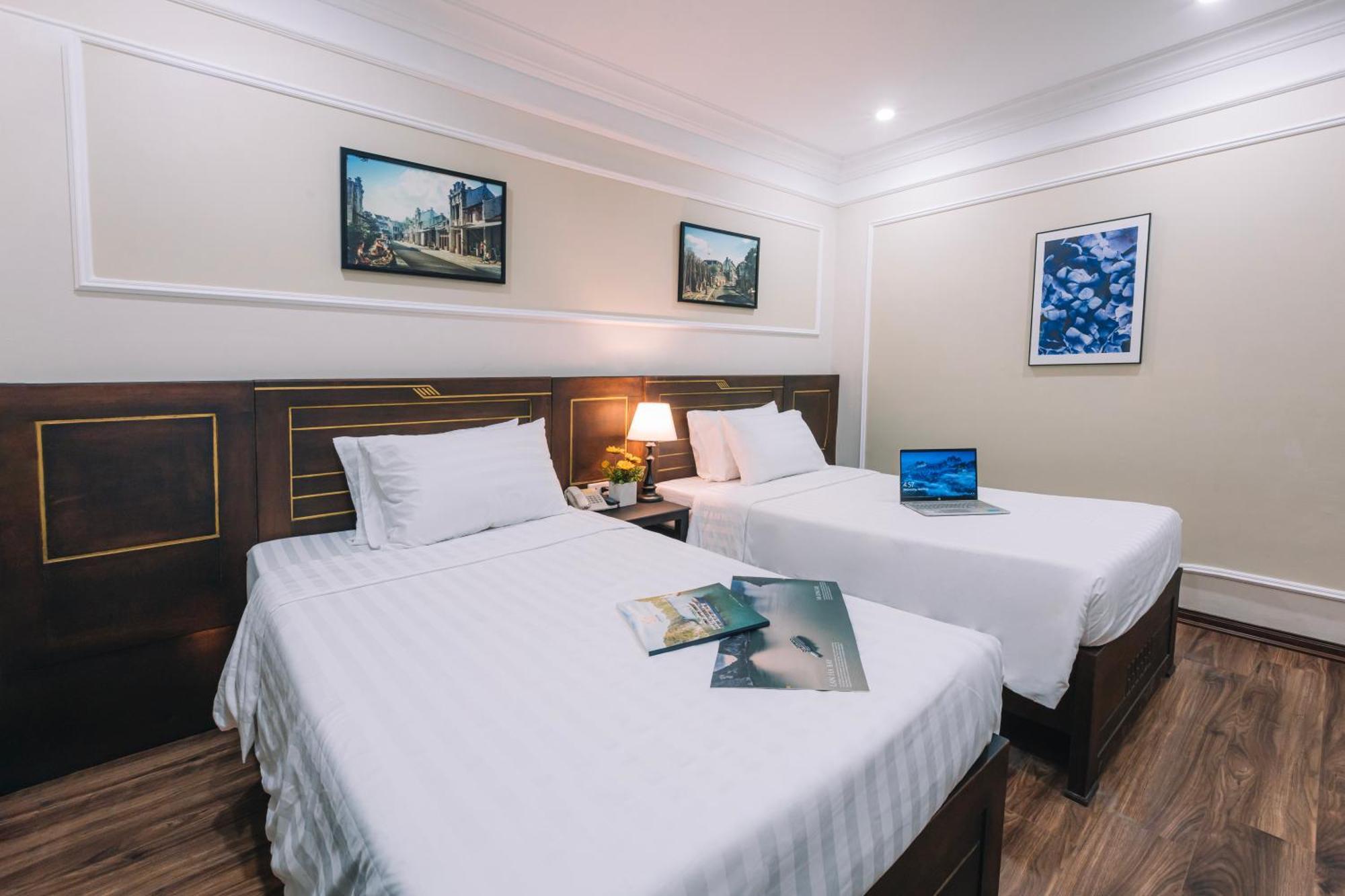 Ha Noi Lake View Hotel & Travel Hanói Exterior foto